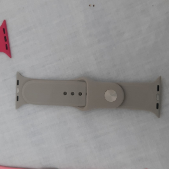 Apple Watch Series 3 Sports Bands 38MM - Picture 7 of 15